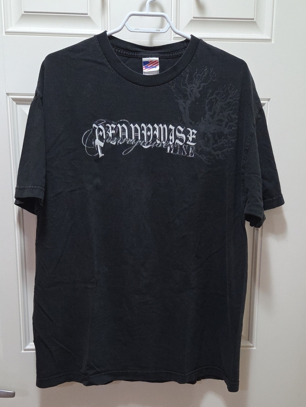 Black Pennywise Graphic Men’s T-Shirt